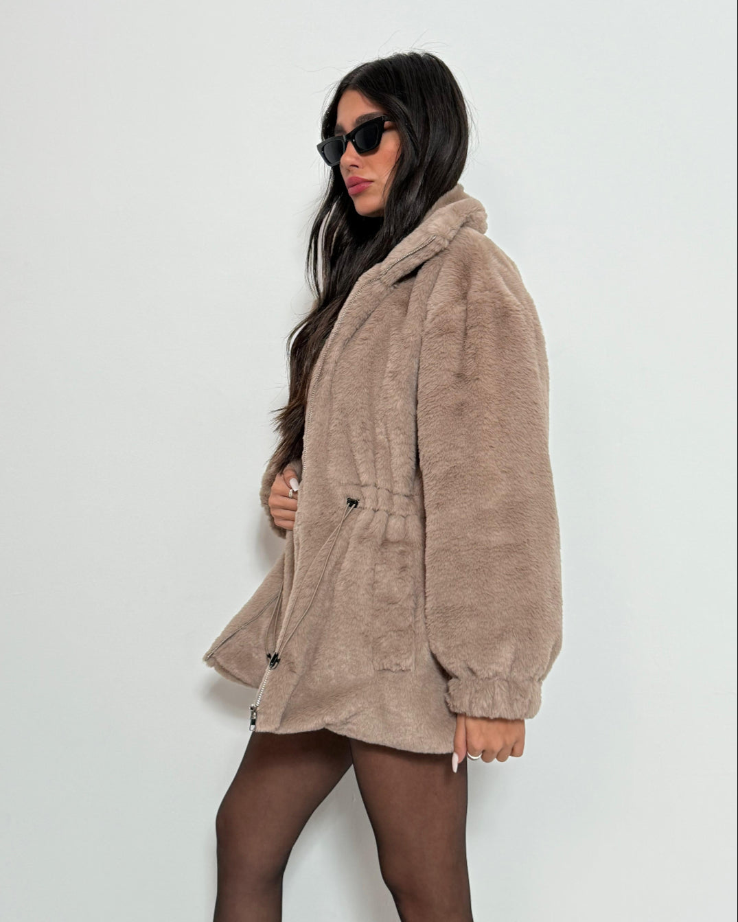 Brown faux fur jacket with zip and adjustable waist