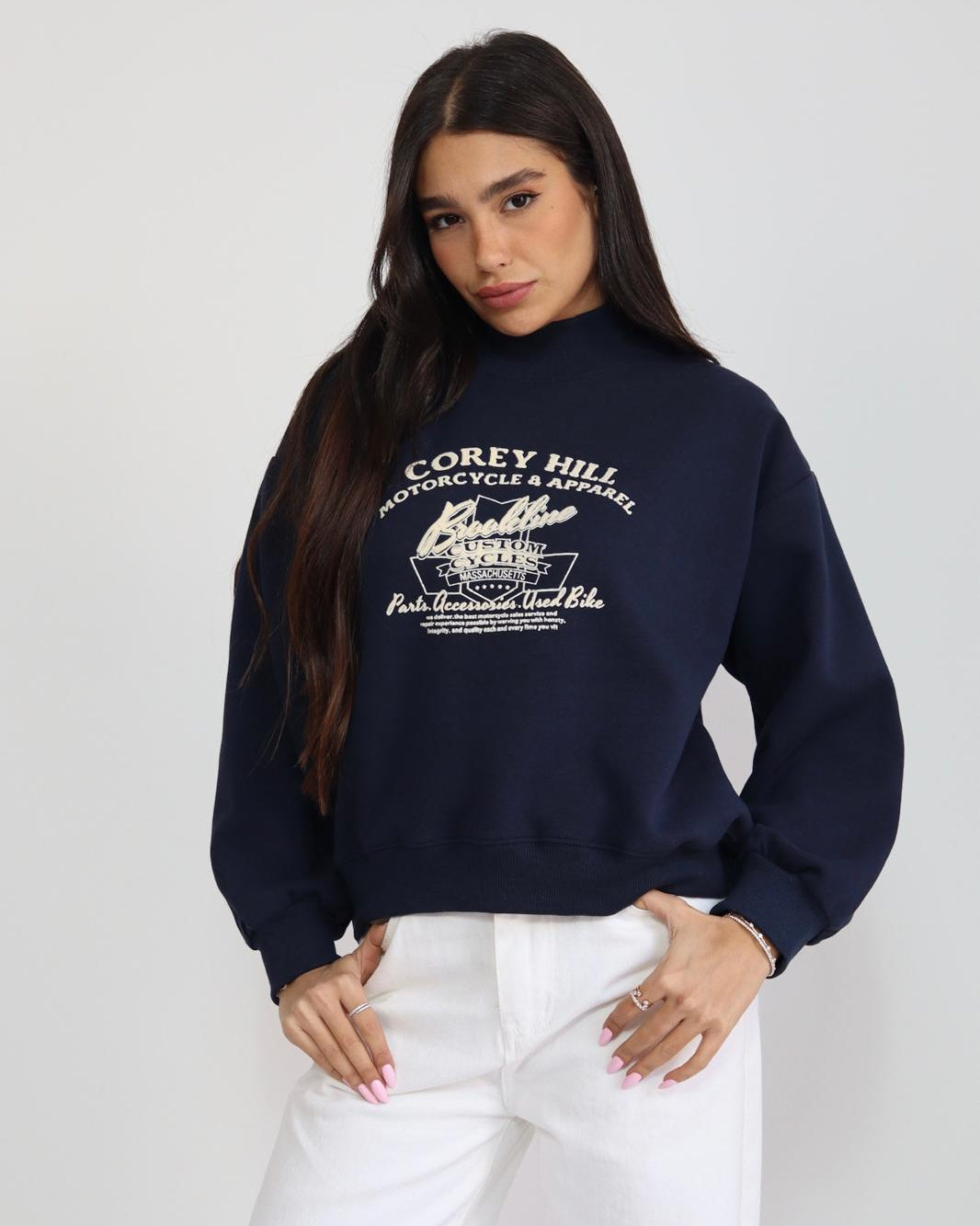 סווטשירט נייבי נשים – וייב קולג' אמריקאי