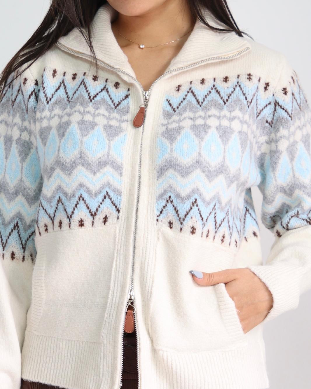 קרדיגן קירה | שמנת